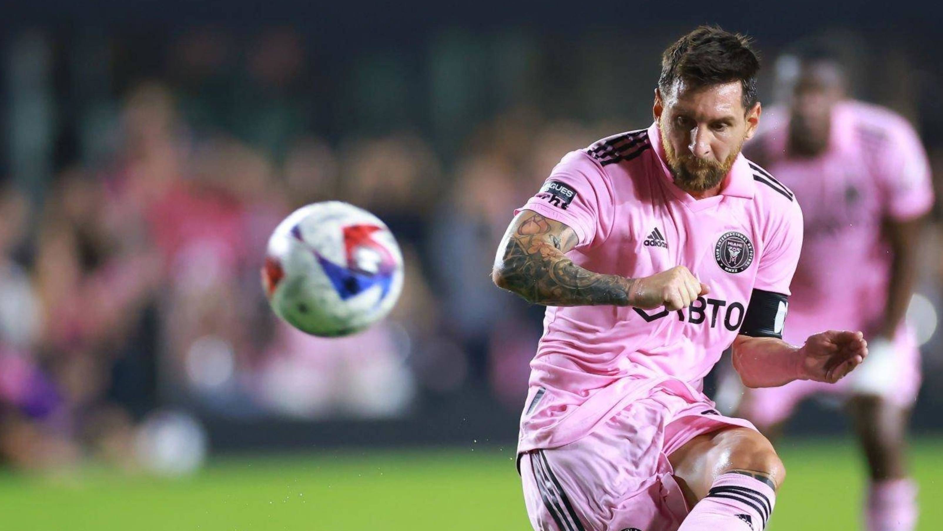 维持原判！布朗突破肘倒翟晓川后者阻挡 许利民交涉挑战也是失败